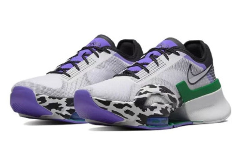 Les baskets Nike Air Zoom combinent style et performance, offrant une expérience unique. Leur design élégant. Pas cher. Le moins Cher.