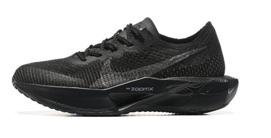 Les baskets Nike Air Zoom combinent style et performance, offrant une expérience unique. Leur design élégant. Pas cher. Le moins Cher.