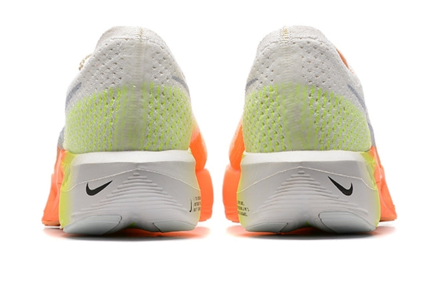 Les baskets Nike Air Zoom combinent style et performance, offrant une expérience unique. Leur design élégant. Pas cher. Le moins Cher.