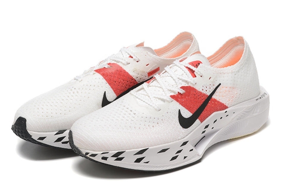Les baskets Nike Air Zoom combinent style et performance, offrant une expérience unique. Leur design élégant. Pas cher. Le moins Cher.
