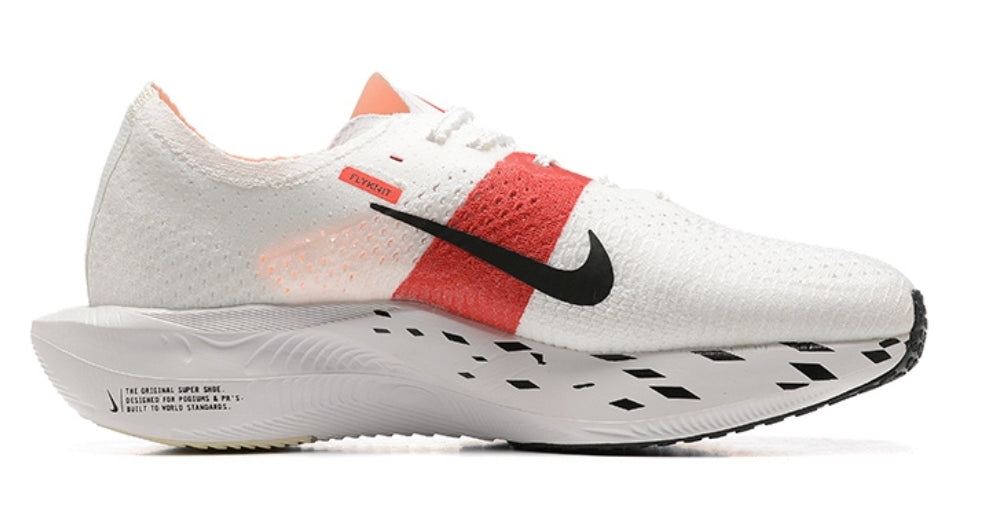 Les baskets Nike Air Zoom combinent style et performance, offrant une expérience unique. Leur design élégant. Pas cher. Le moins Cher.