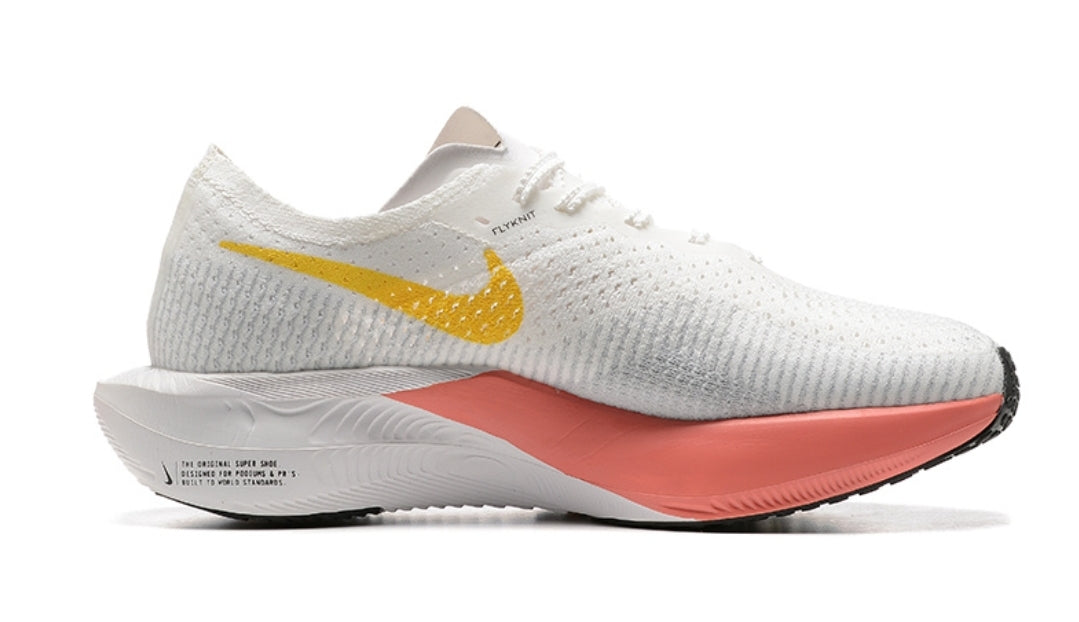 Les baskets Nike Air Zoom combinent style et performance, offrant une expérience unique. Leur design élégant. Pas cher. Le moins Cher.