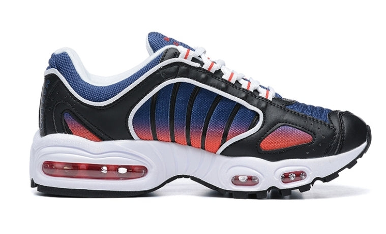 Les baskets Nike Air Max Tailwind 4 offrent un style emblématique et une performance exceptionnelle.

 leur design audacieux. Pas Cher. Le moins cher.