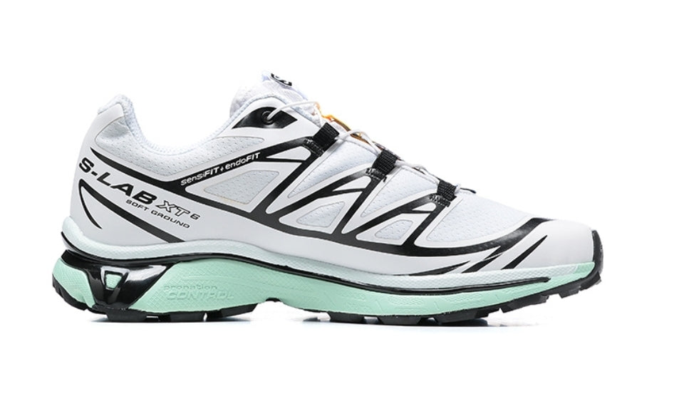 Les baskets Salomon allient performance et style de mode. Leur design innovant  choix incontournable. Pas cher . Le moins cher.