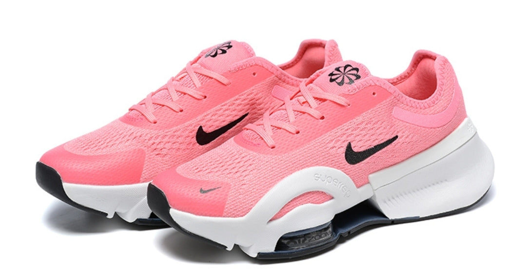 Les baskets Nike Air Zoom combinent style et performance, offrant une expérience unique. Leur design élégant. Pas cher. Le moins Cher.