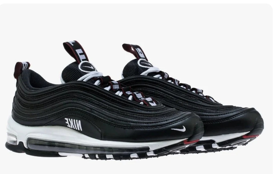 Les baskets Nike Air Max 97 sont synonymes de style emblématique et de confort absolu. Leur design ondulé distinctif.pas cher. Le moins cher. 
