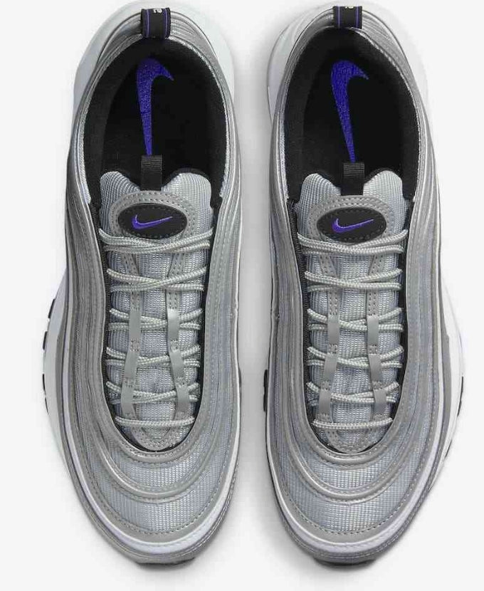 Les baskets Nike Air Max 97 sont synonymes de style emblématique et de confort absolu. Leur design ondulé distinctif.pas cher. Le moins cher. 