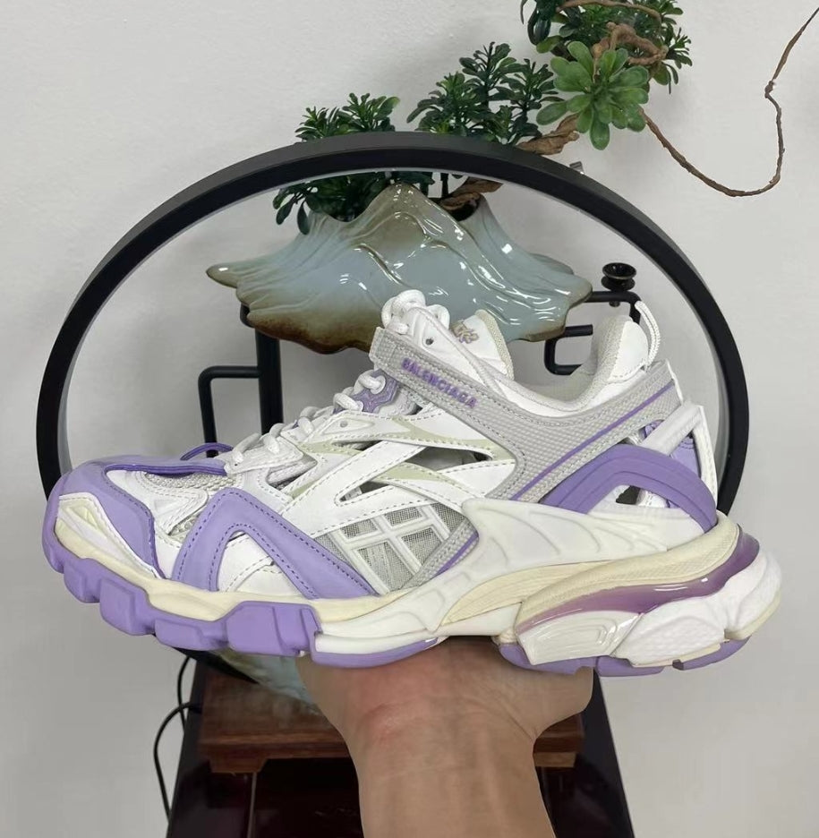 Les baskets Balenciaga incarnent un style emblématique et un luxe contemporain.

 

. leur design novateur. Pas cher. Le moins cher.