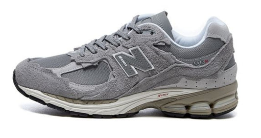 Les baskets New Balance allient style et confort. Leur design classique et leurs matériaux de haute qualité en font un choix idéal pour les amateurs de sneakers.pas cher. Le moins cher.