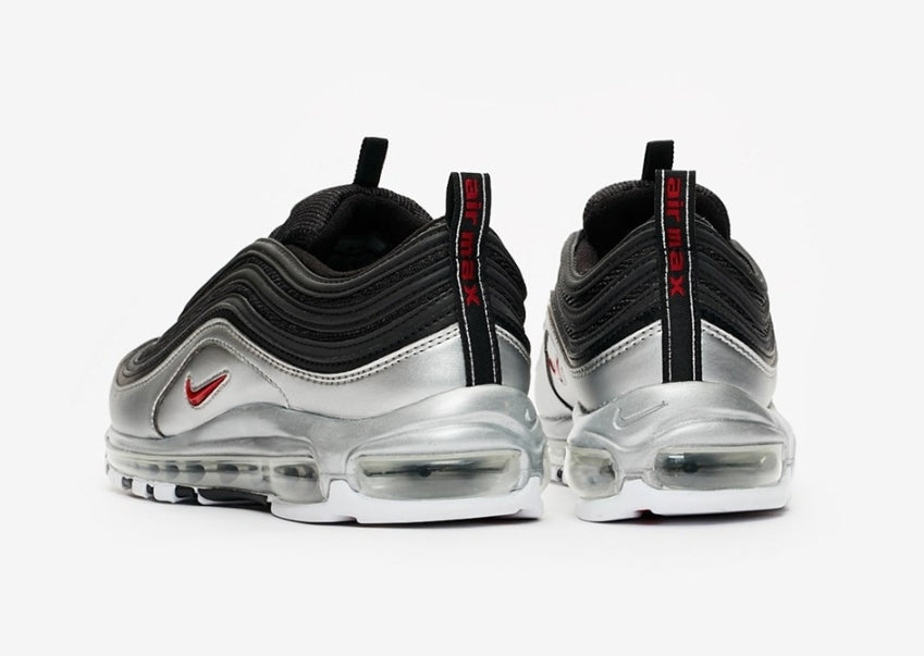 Les baskets Nike Air Max 97 sont synonymes de style emblématique et de confort absolu. Leur design ondulé distinctif.pas cher. Le moins cher. 
