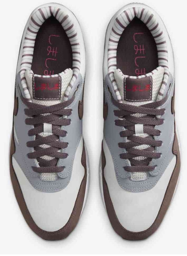 Les baskets Nike Air Max 1 sont iconiques pour leur style emblématique.retro incontournable pas cher. Le moins cher.exceptionnel 
