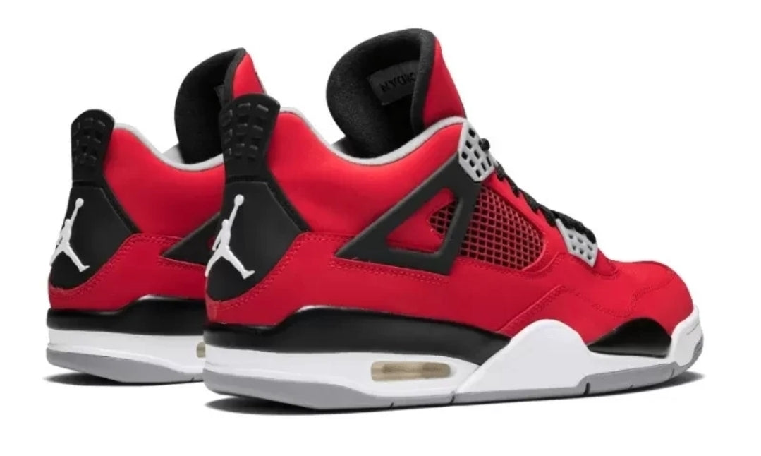  Les baskets Air Jordan 4 offrent un style iconique et une performance remarquable.

leur design distinctif pas cher. le moin cher. 