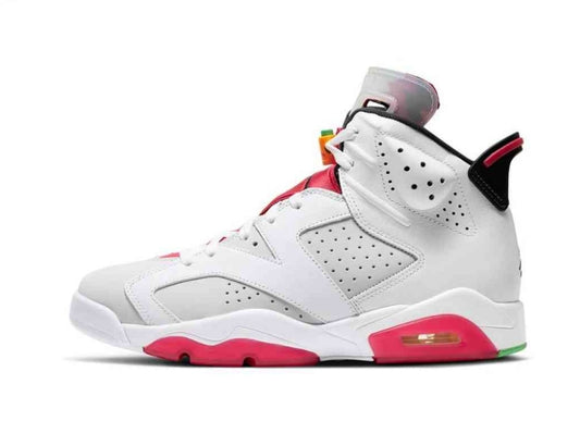 Les baskets Air Jordan 6 offrent un style emblématique  performance remarquable.
design distinctif matériaux. Baskets pas Cher. Le moins cher.