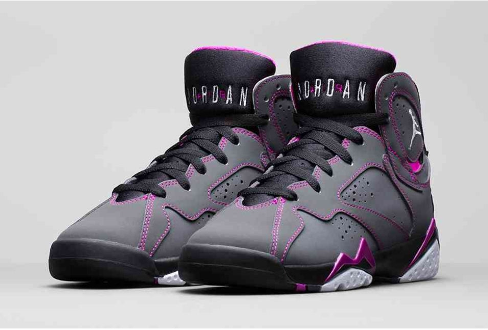 Les baskets Air Jordan 7 offrent un style iconique et une performance exceptionnelle.
  design emblématique   haute qualité. Au meilleur prix. Pas cher
