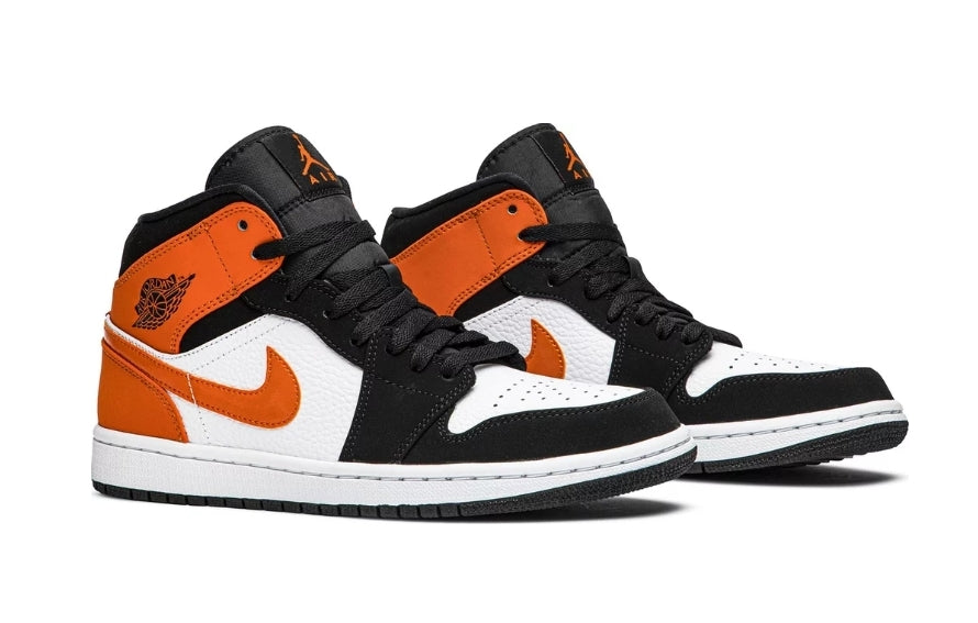 Les baskets Air Jordan 1 offrent un style iconique et une performance légendaire.

 leur design emblématique .pas cher. Le moins cher.