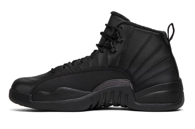 Les baskets Air Jordan 12 offrent un style iconique et une performance exceptionnelle.design distinctif.pas cher.moin Cher.