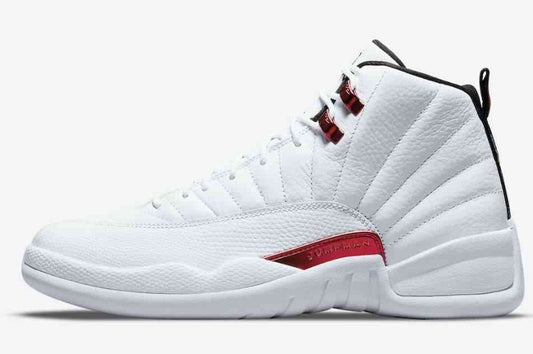 Les baskets Air Jordan 12 offrent un style iconique et une performance exceptionnelle.design distinctif.pas cher.moin Cher.