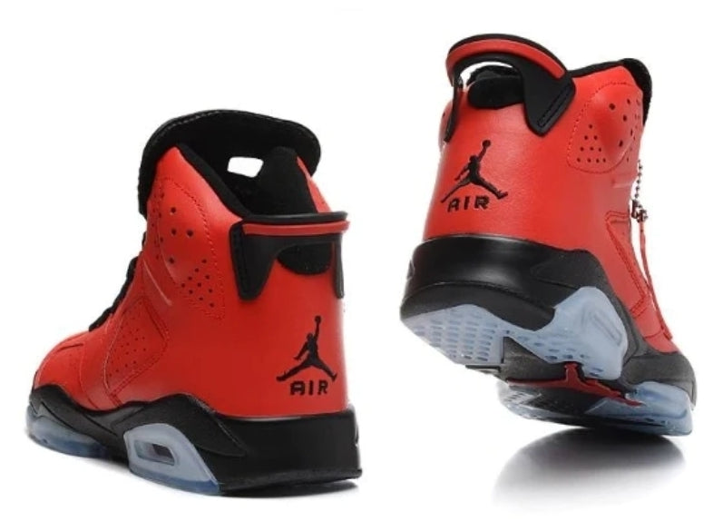 Les  baskets Air Jordan 6 Retro "Pantone" Femme permettent de personnaliser votre style tout en bénéficiant d’un confort supérieur.