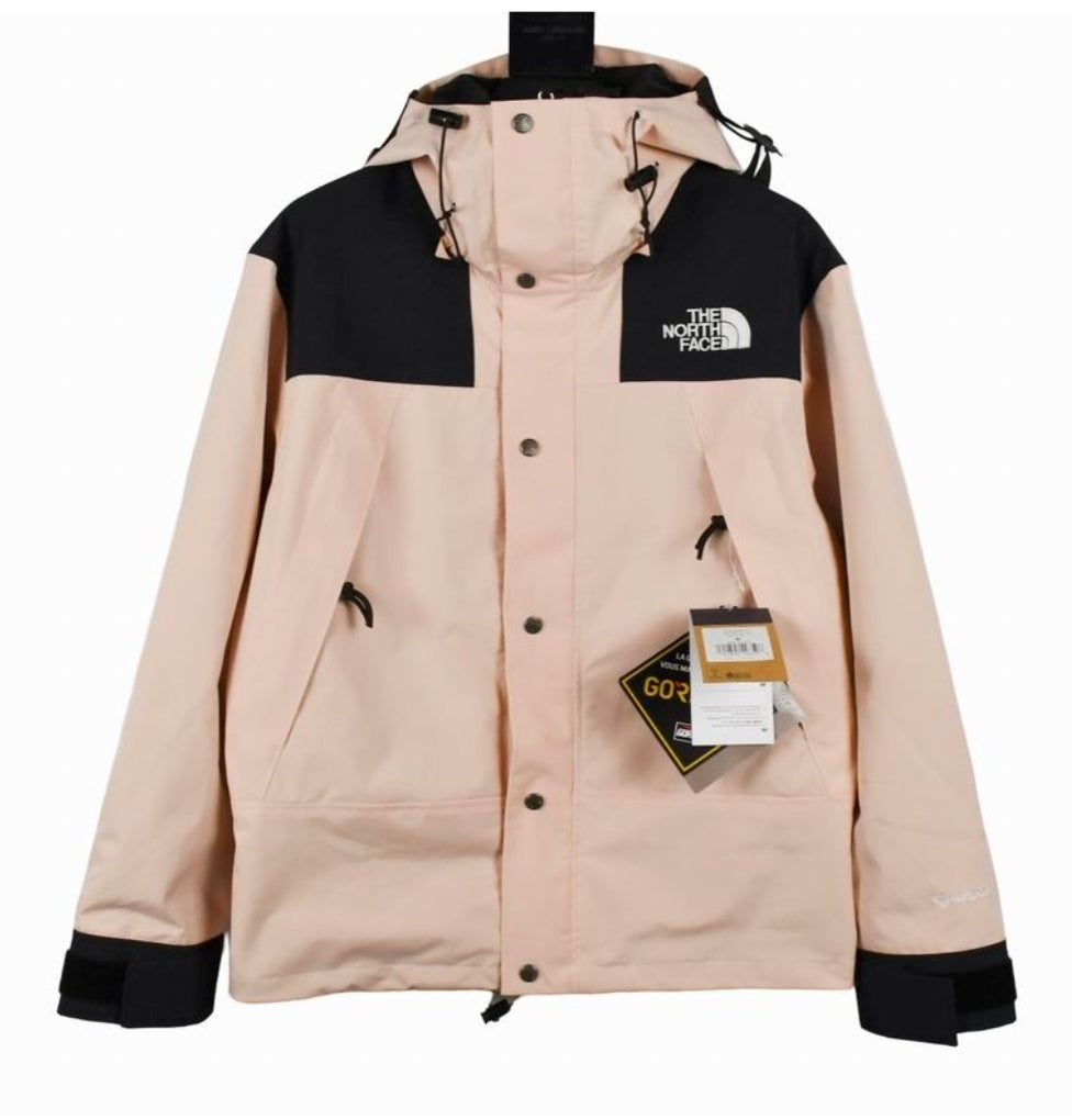 Les doudounes The North Face protection optimale contre le froid. Leur design moderne et leurs matériaux de haute qualité. Pas cher le moins cher.