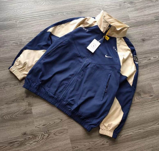 Les ensembles survêtement Nike combinent performance et style de manière exemplaire. Leur design dynamique.pas cher.le moins cher.