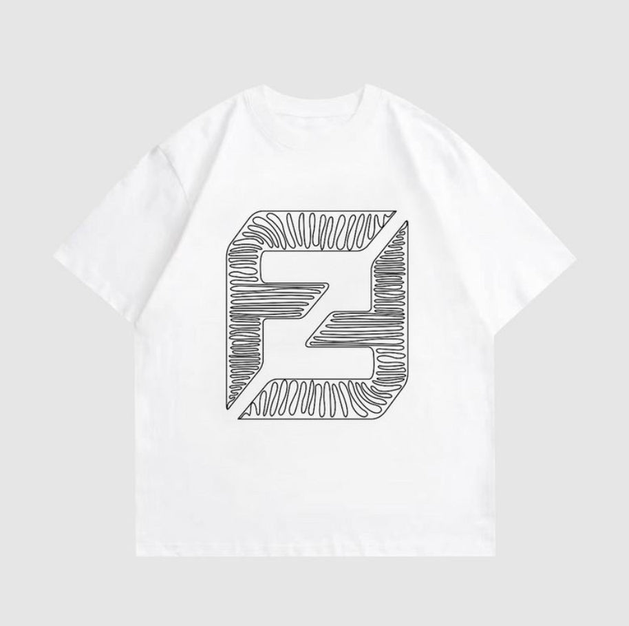 Les polos T-shirt Fendi pour homme incarnent l’élégance italienne avec une touche de modernité , caractéristiques de la maison Fendi. Au meilleur prix 