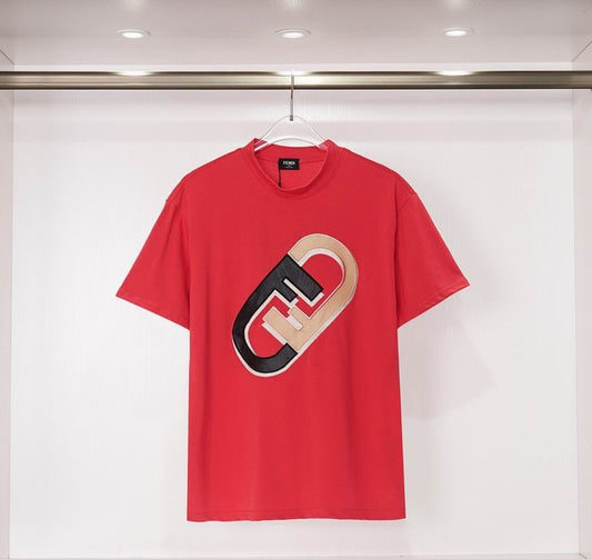 Les polos T-shirt Fendi pour homme incarnent l’élégance italienne avec une touche de modernité , caractéristiques de la maison Fendi. Au meilleur prix 