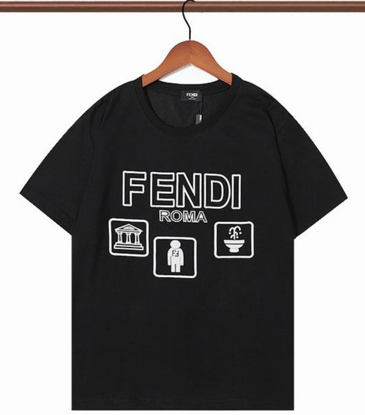 Les polos T-shirt Fendi pour homme incarnent l’élégance italienne avec une touche de modernité , caractéristiques de la maison Fendi. Au meilleur prix