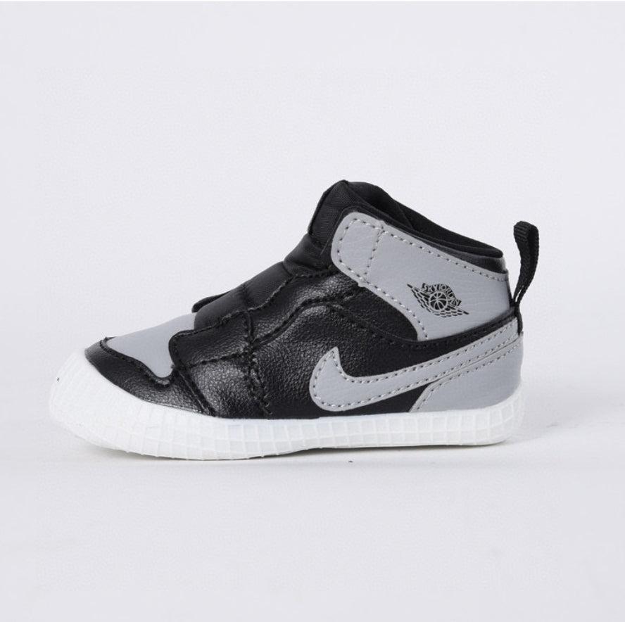 Chaussure pour Enfant/BeBe :  Air Jordan 1 Garçon/Fille 18-25