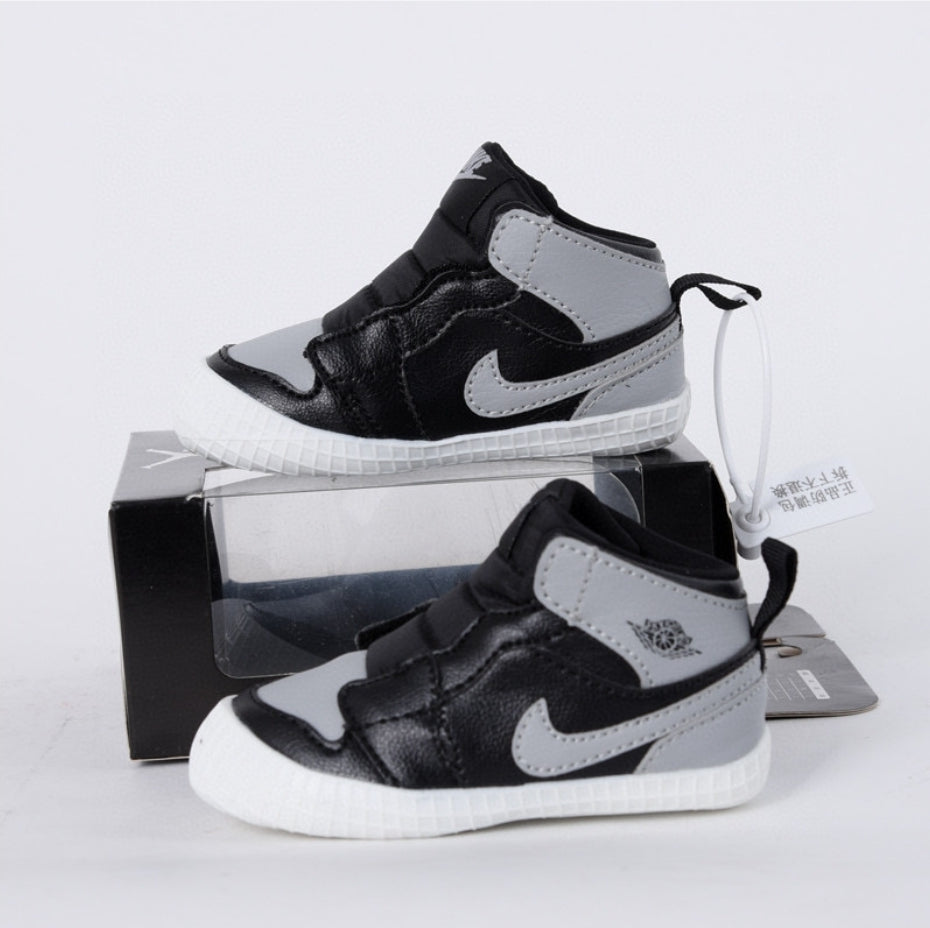Chaussure pour Enfant/BeBe :  Air Jordan 1 Garçon/Fille 18-25
