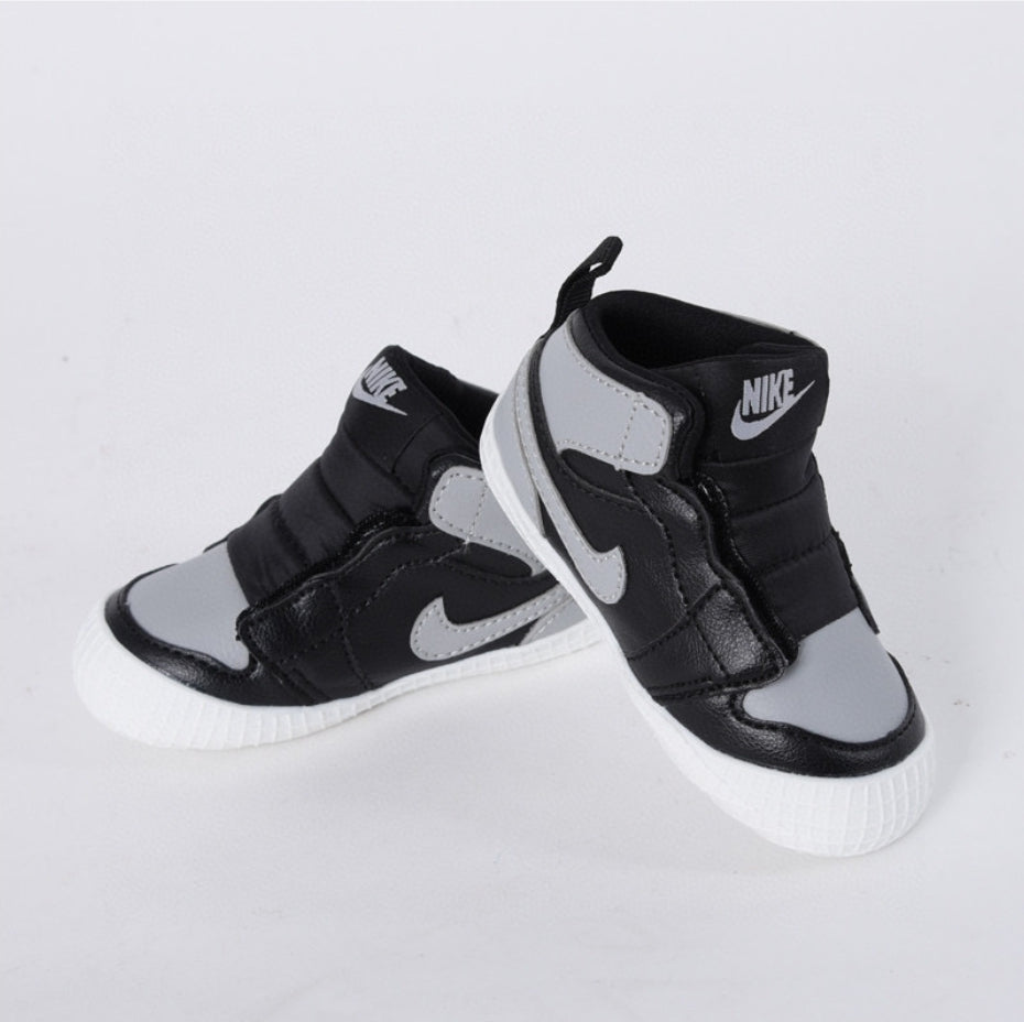 Chaussure pour Enfant/BeBe :  Air Jordan 1 Garçon/Fille 18-25