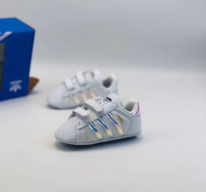 Chaussure pour Enfant/BeBe :  Adidas Garçon/Fille 18-25