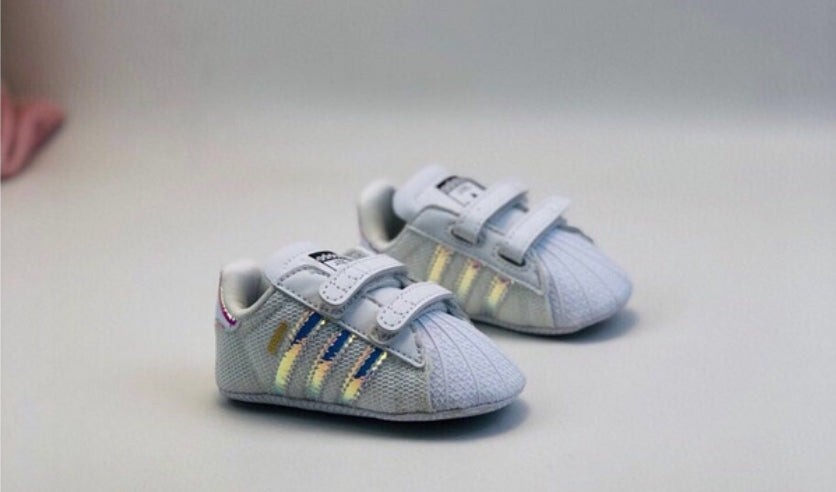 Chaussure pour Enfant/BeBe :  Adidas Garçon/Fille 18-25