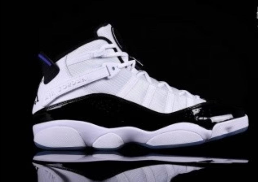 Les  baskets Air Jordan 6 Retro "Pantone" Femme permettent de personnaliser votre style tout en bénéficiant d’un confort supérieur.