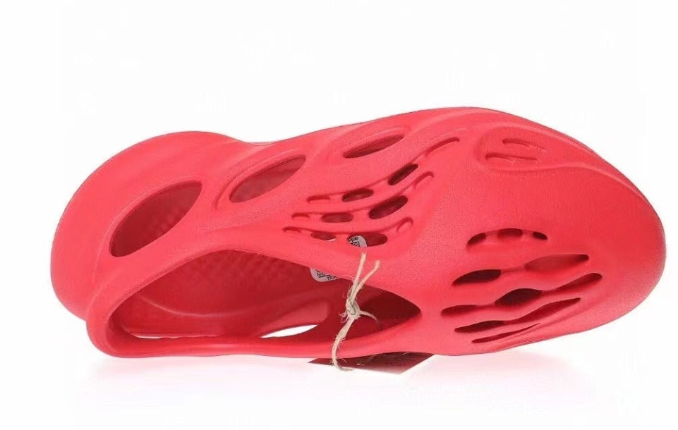 Chaussure pour Enfant:  Sandales Adidas Yeezy Foam Runner Garçon/Fille