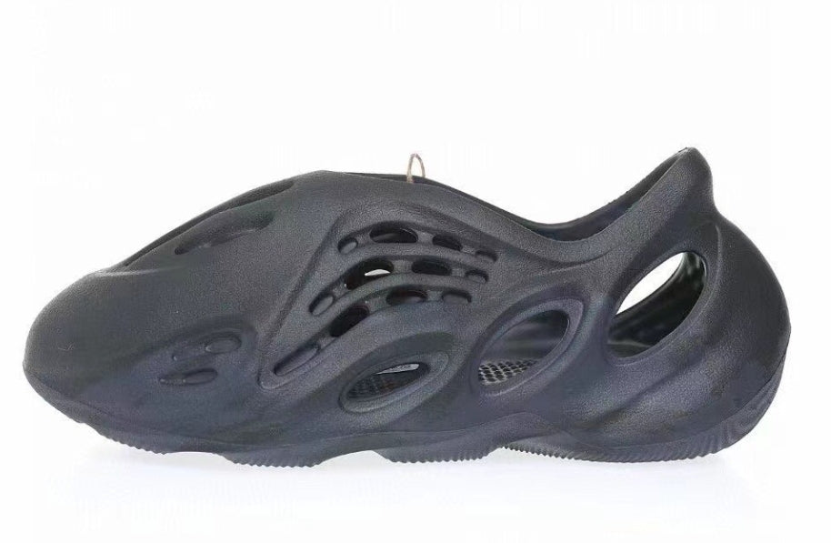 Chaussure pour Enfant:  Sandales Adidas Yeezy Foam Runner Garçon/Fille