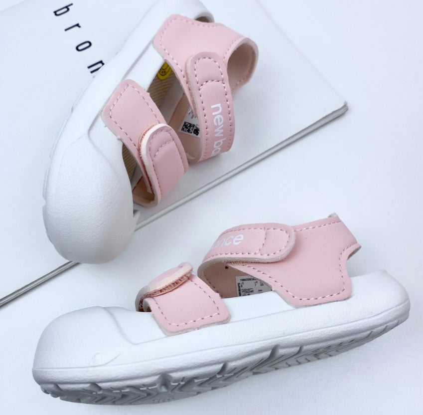 Chaussure pour Enfant: Sandales new Balance Garçon/Fille