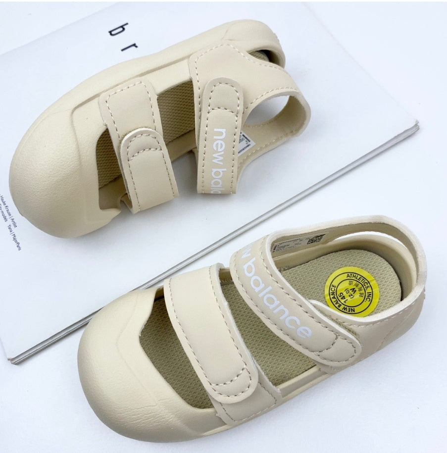 Chaussure pour Enfant: Sandales new Balance Garçon/Fille