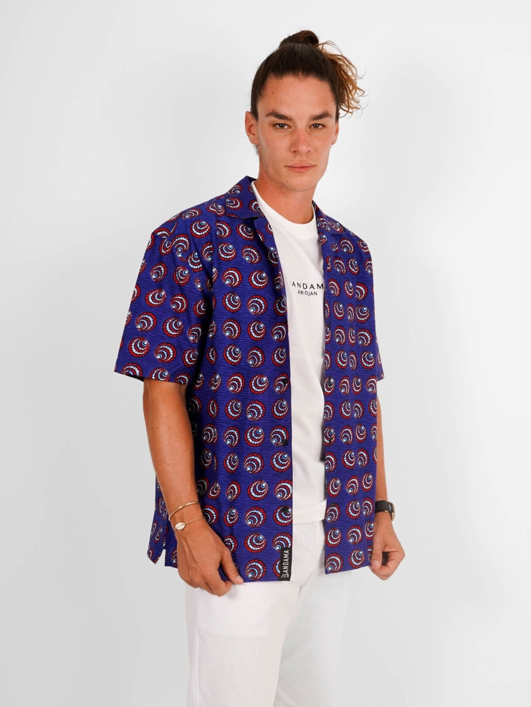 Chemise «hang out» N’Djamena