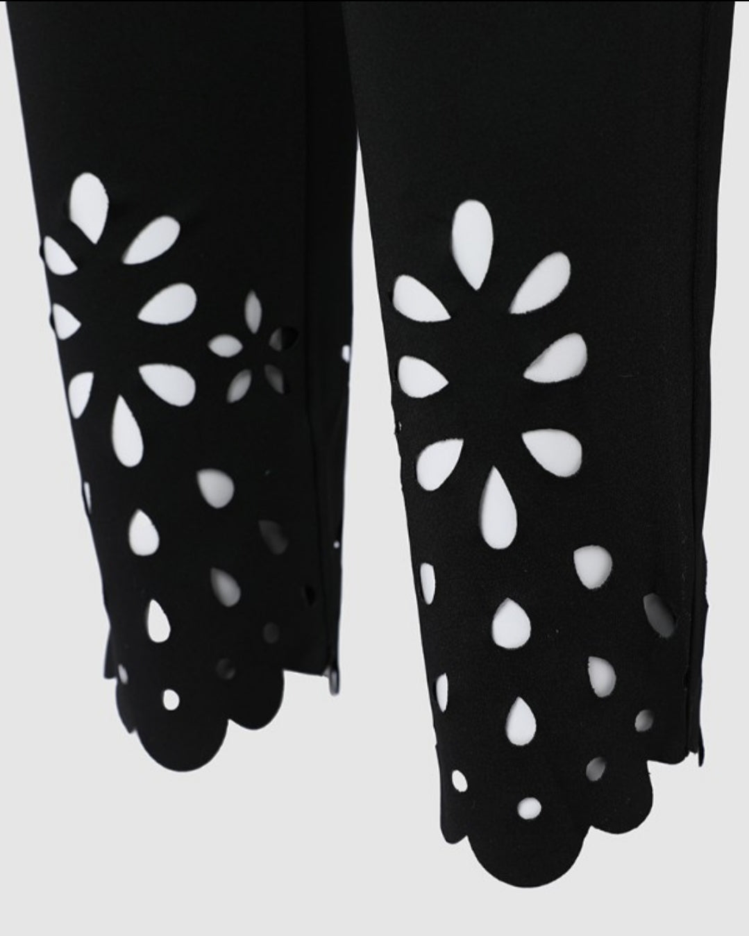 Women's button-up skinny pants