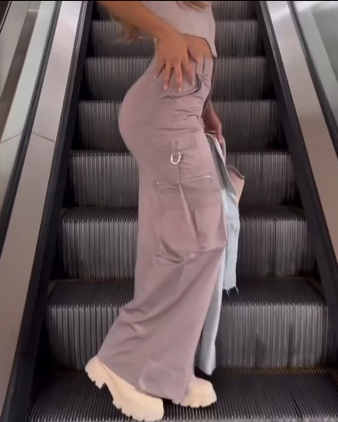 Women's button-up skinny pants