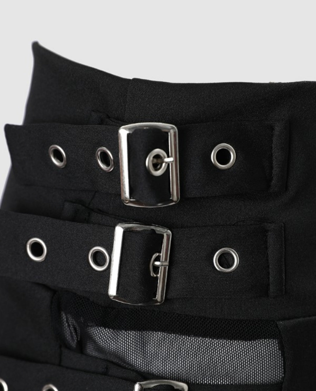 Women's button-up skinny pants