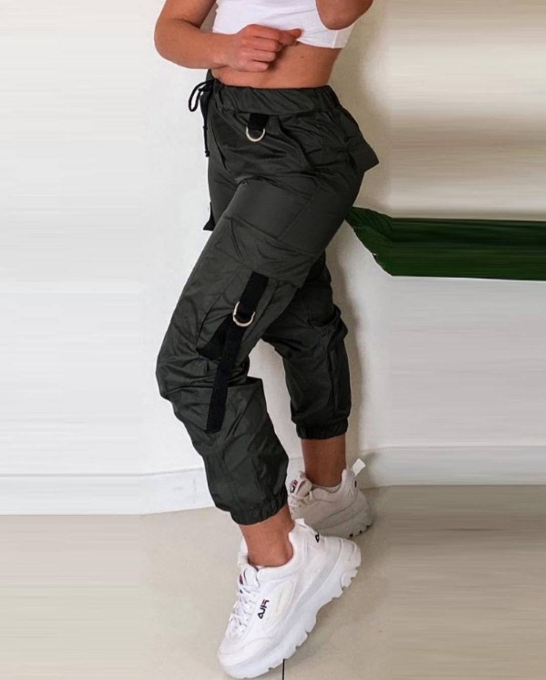 Women's button-up skinny pants