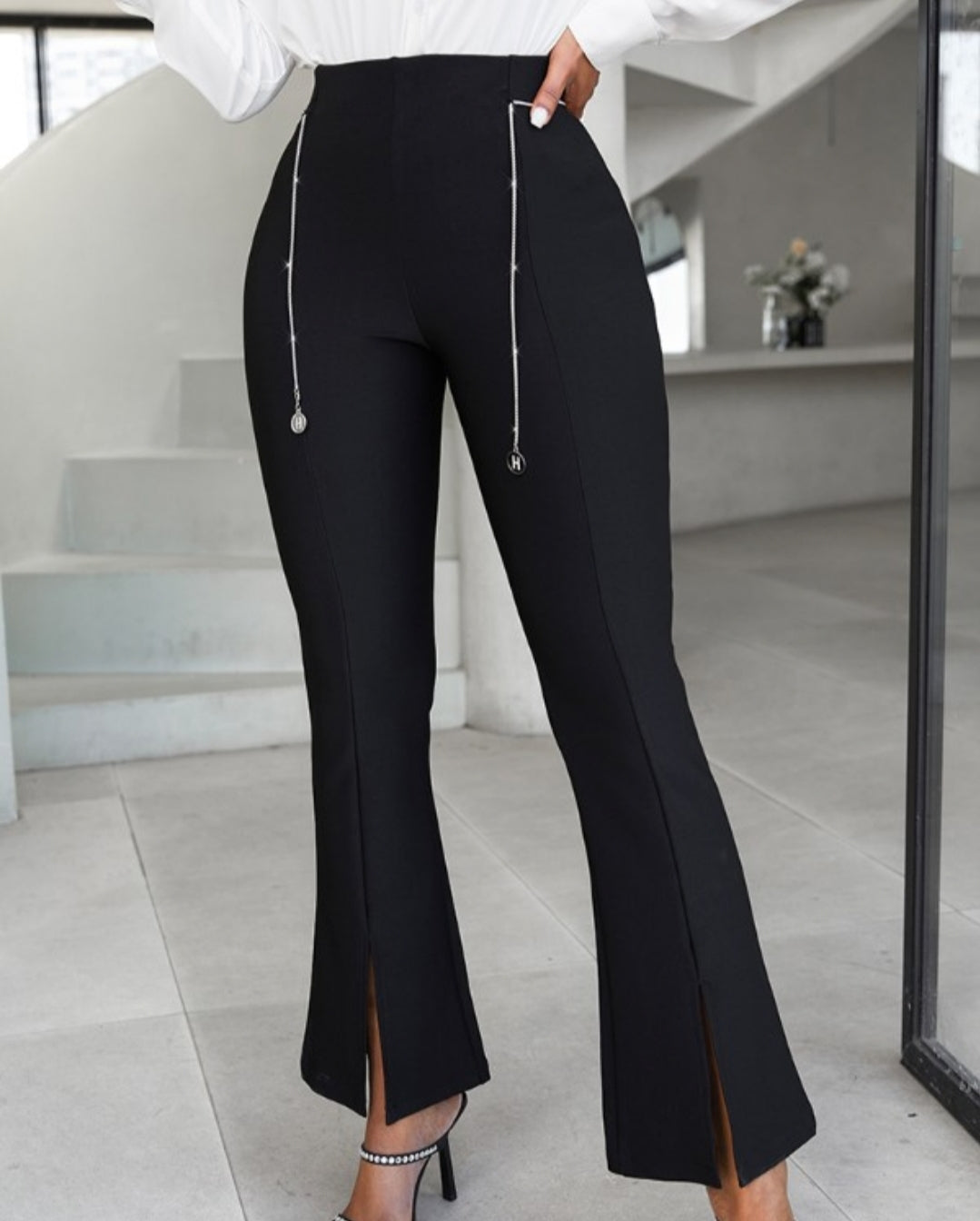Women's button-up skinny pants
