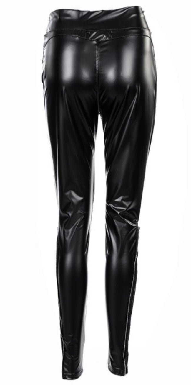 Women's button-up skinny pants