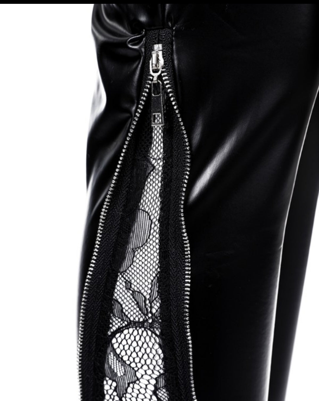 Women's button-up skinny pants