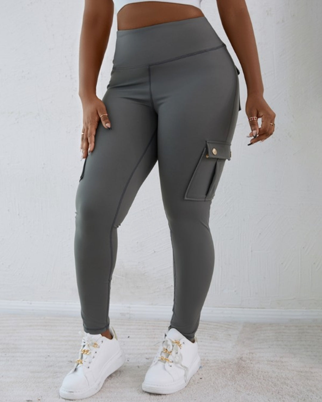 Pantalon skinny boutonné à taille femme