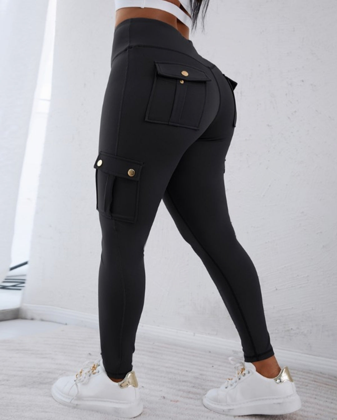 Pantalon skinny boutonné à taille femme