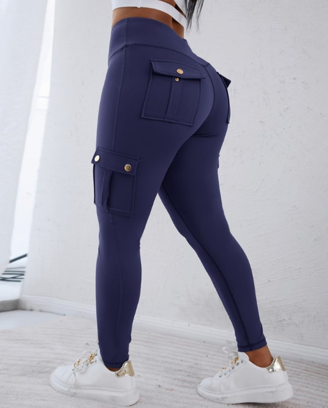Pantalon skinny boutonné à taille femme