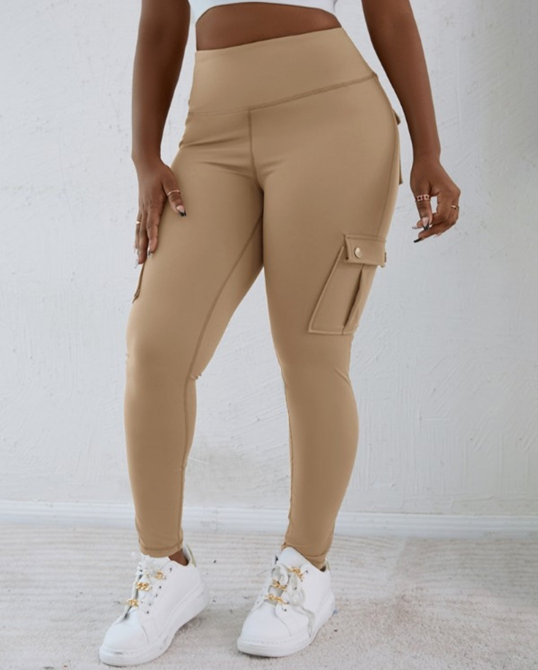 Pantalon skinny boutonné à taille femme