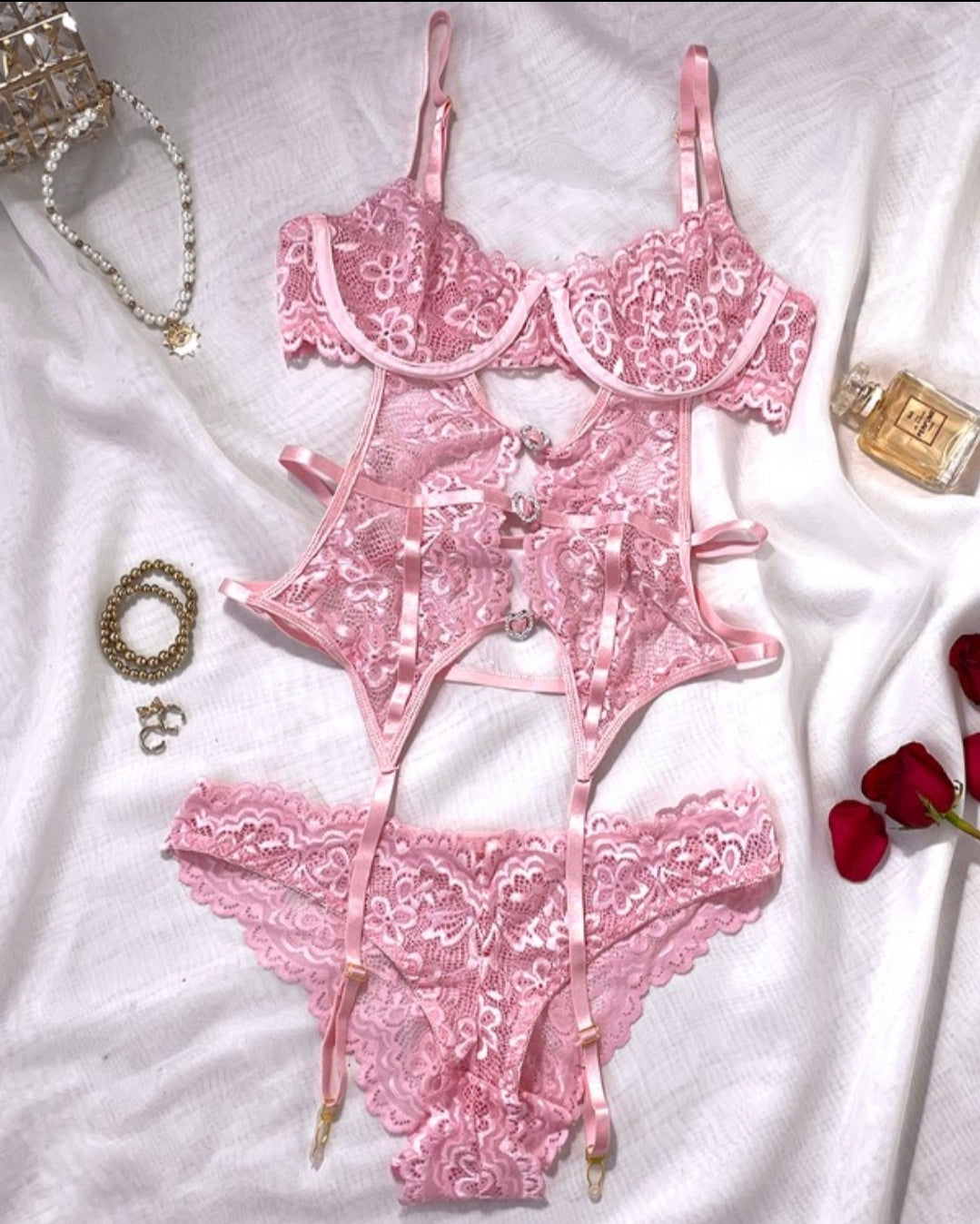 Ensemble de bustier avec jarretière en dentelle à décor de nœud